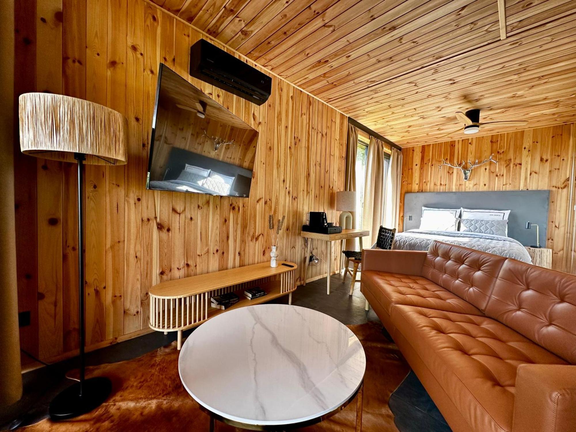 Brown Deer - Z Sauna Na Tarasie, Jacuzzi I Widokiem Na Gory - By Deer Hills Luxury Apartments Kocon Εξωτερικό φωτογραφία