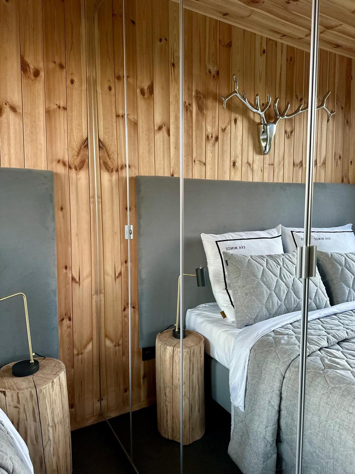 Brown Deer - Z Sauna Na Tarasie, Jacuzzi I Widokiem Na Gory - By Deer Hills Luxury Apartments Kocon Εξωτερικό φωτογραφία