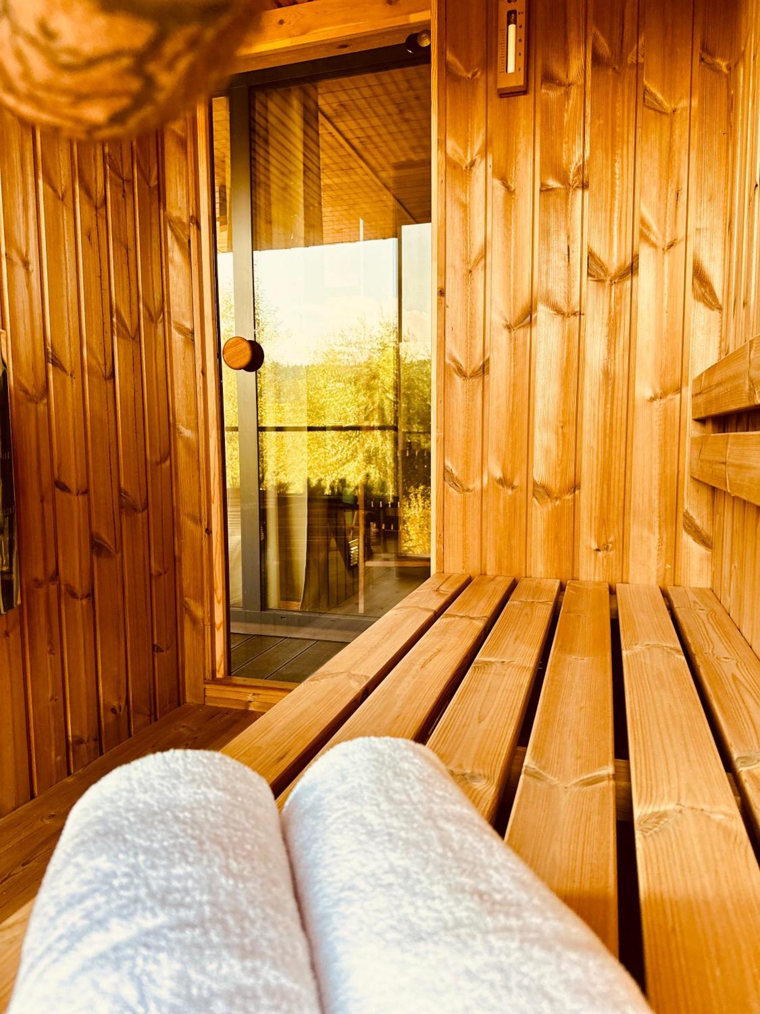 Brown Deer - Z Sauna Na Tarasie, Jacuzzi I Widokiem Na Gory - By Deer Hills Luxury Apartments Kocon Εξωτερικό φωτογραφία