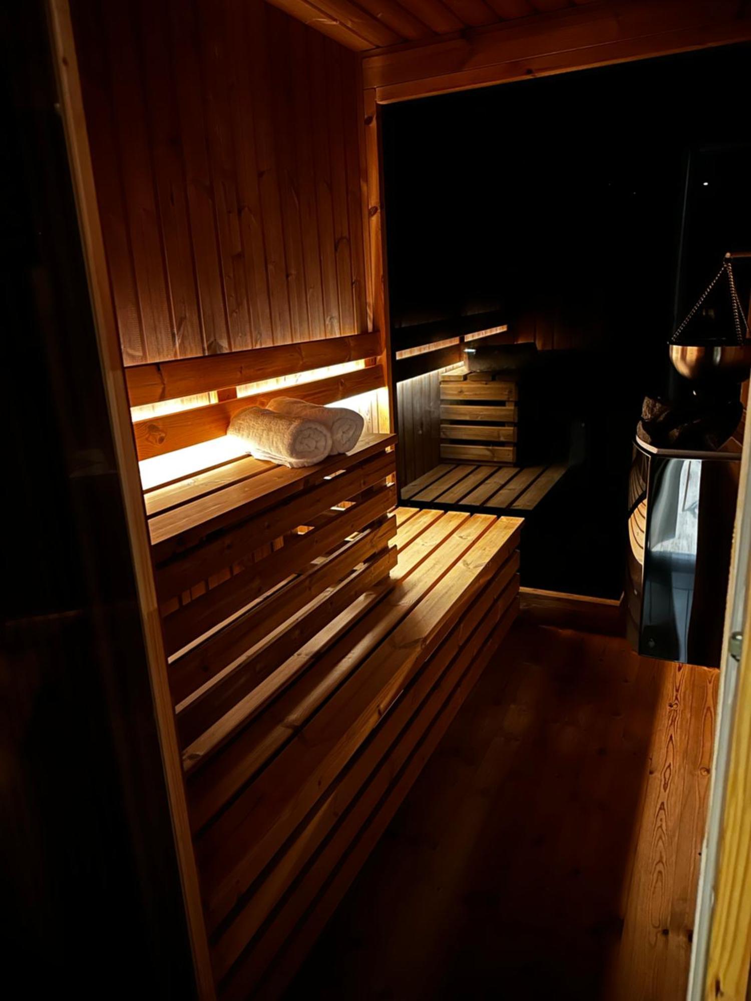 Brown Deer - Z Sauna Na Tarasie, Jacuzzi I Widokiem Na Gory - By Deer Hills Luxury Apartments Kocon Εξωτερικό φωτογραφία